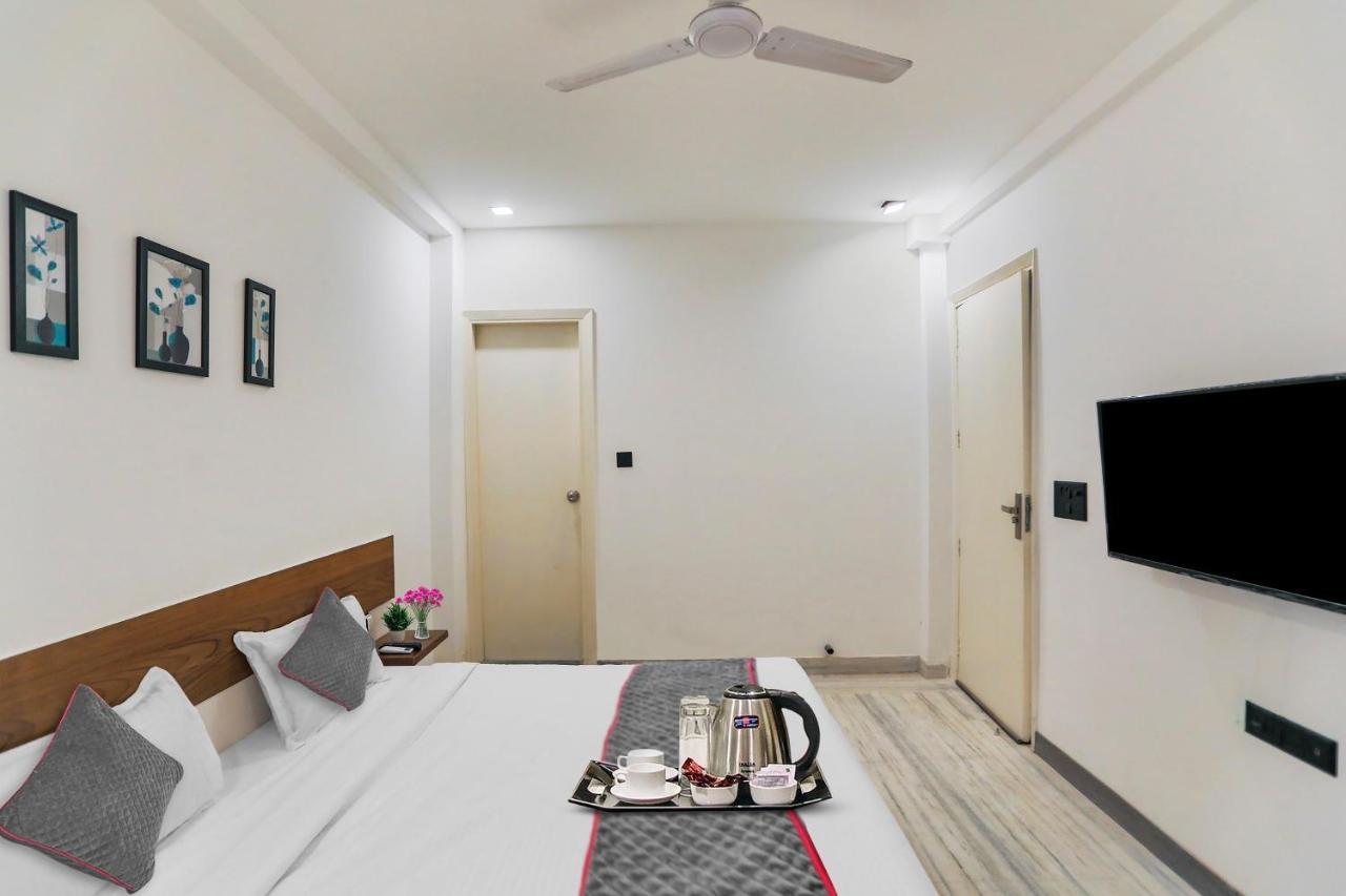 Townhouse 1142 Skyline 18 Near Palam Metro Station