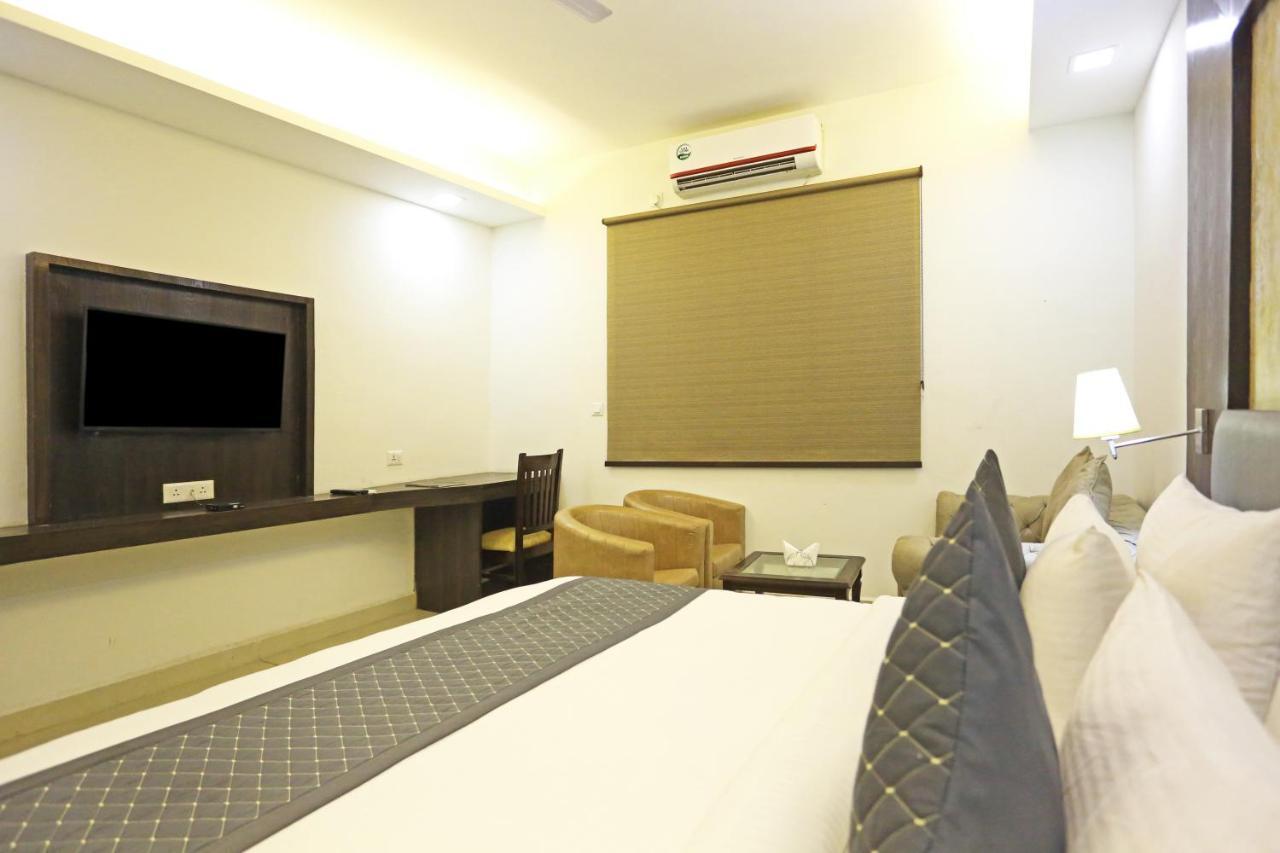 Park Tree Near Delhi Airport 4* New Delhi