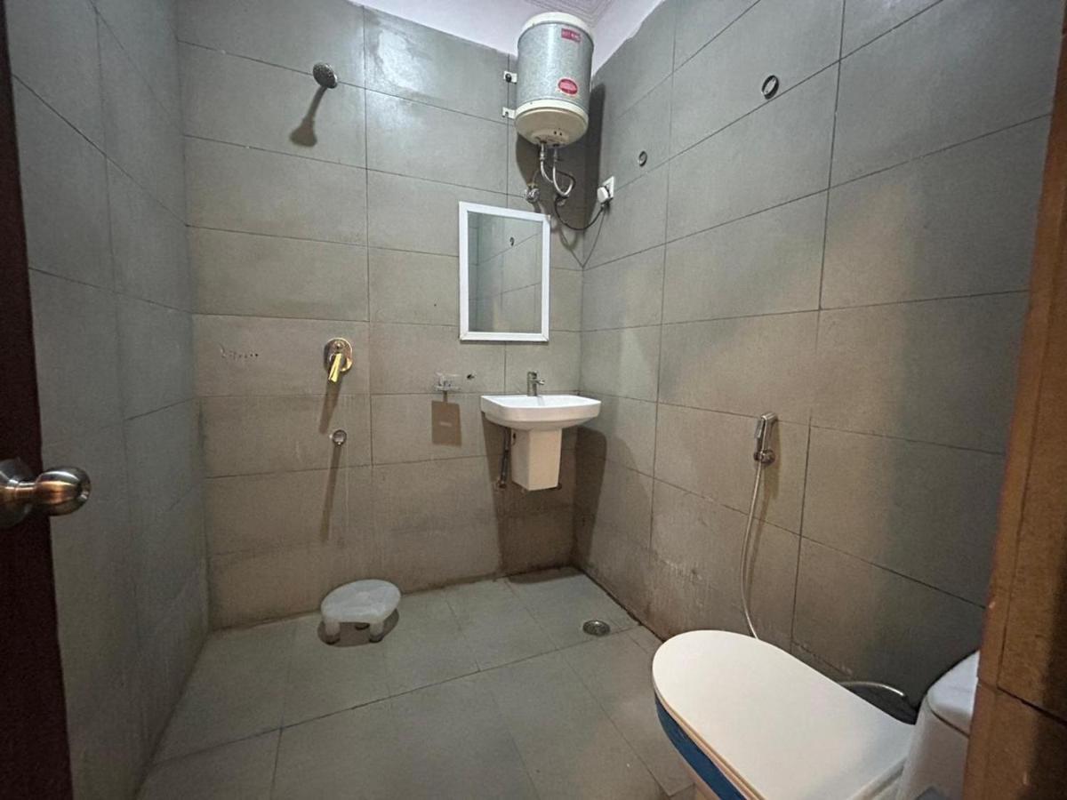 The Chaitanya United Guest house New Delhi