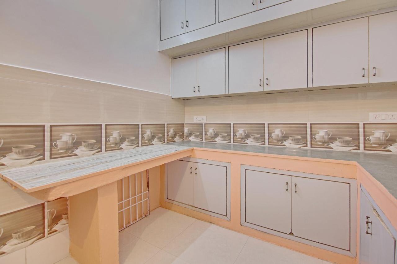 Oyo Elegant Studio Sarita Vihar Near Sarita Vihar Metro Station Apartment *