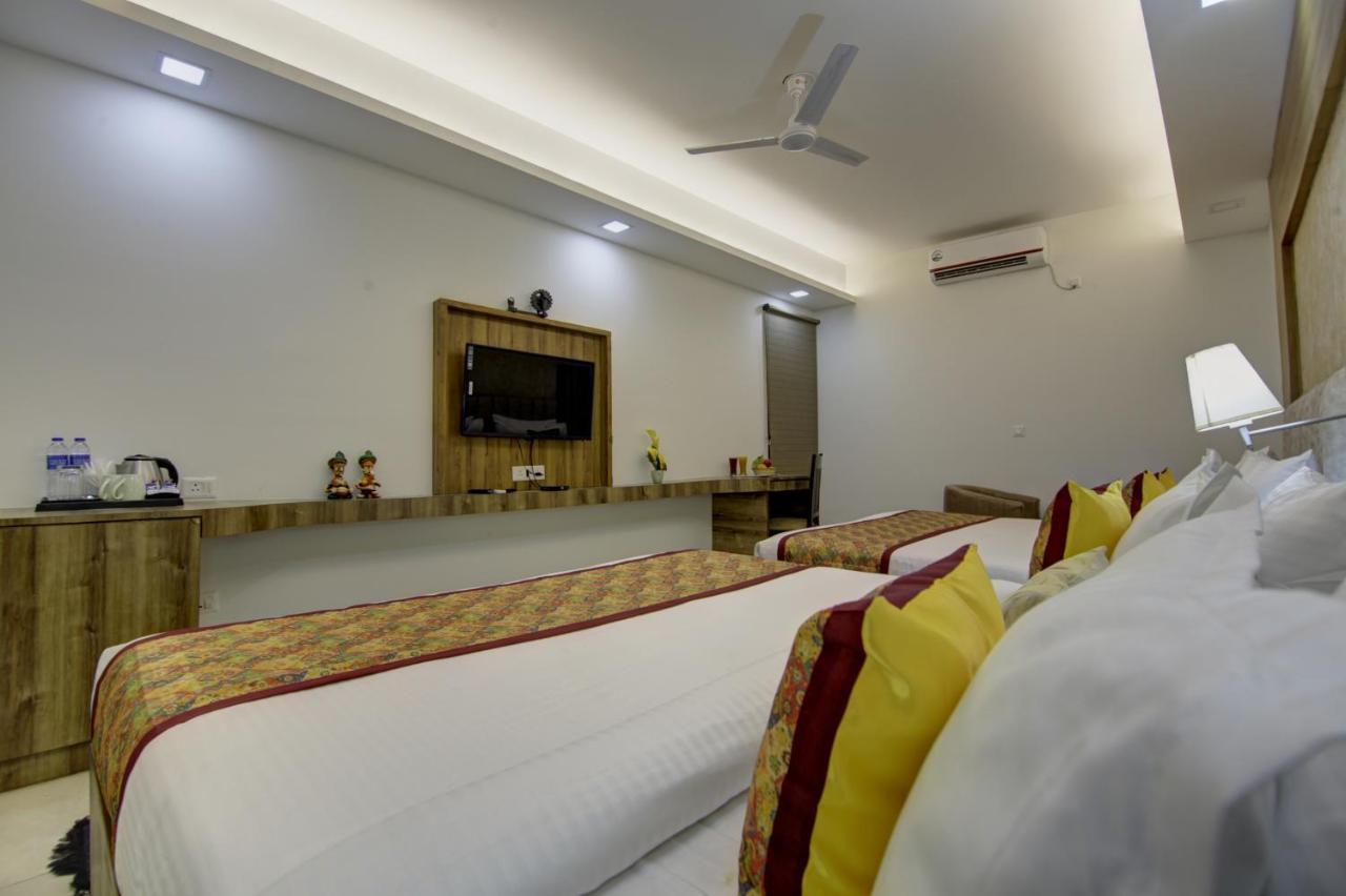 Park Tree Near Delhi Airport 4* New Delhi