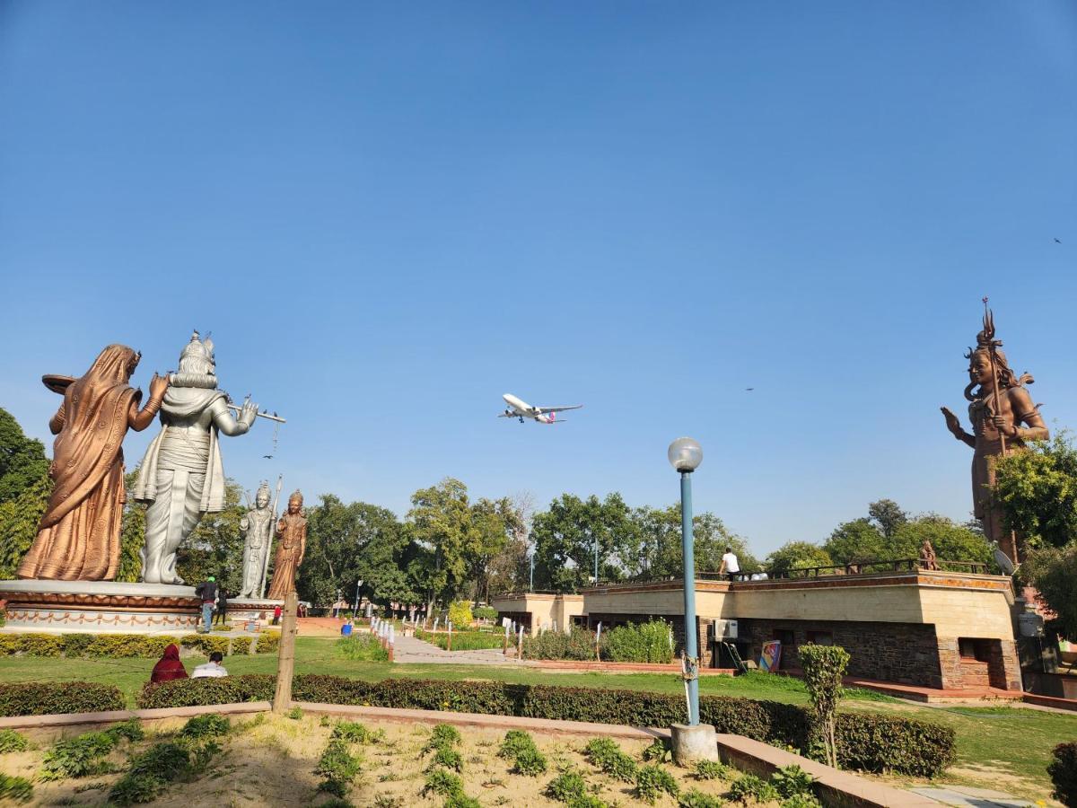 Krone Near Igi Airport Delhi New Delhi