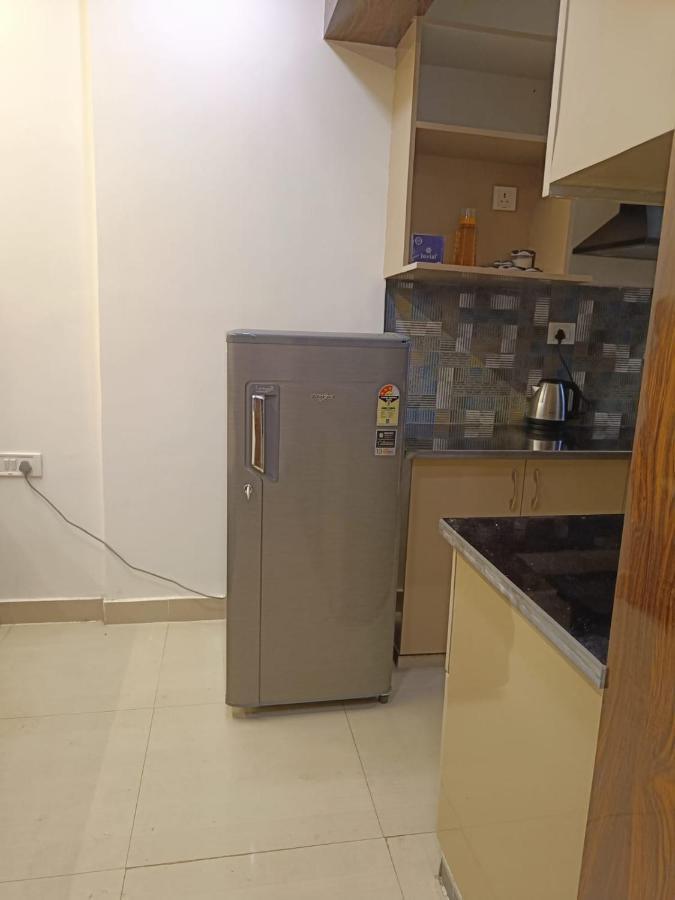 Moti Nagar, Dlf Capital Greens Homestay New Delhi