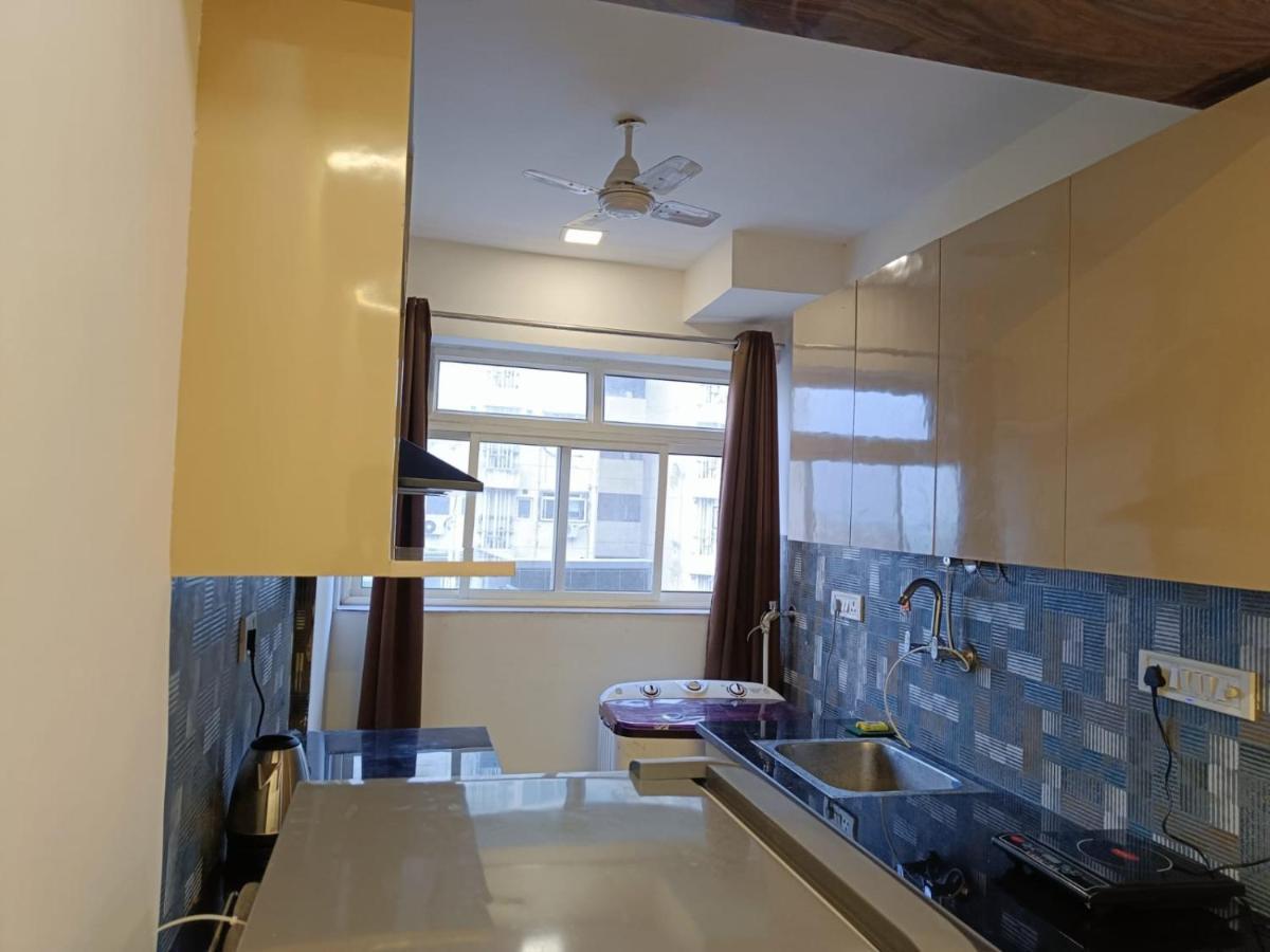 Homestay Moti Nagar, Dlf Capital Greens