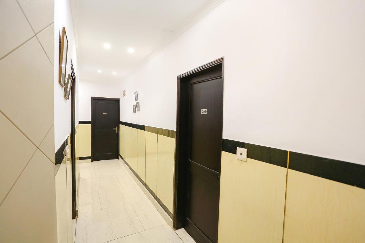 Hotel Fabexpress Lloyd House