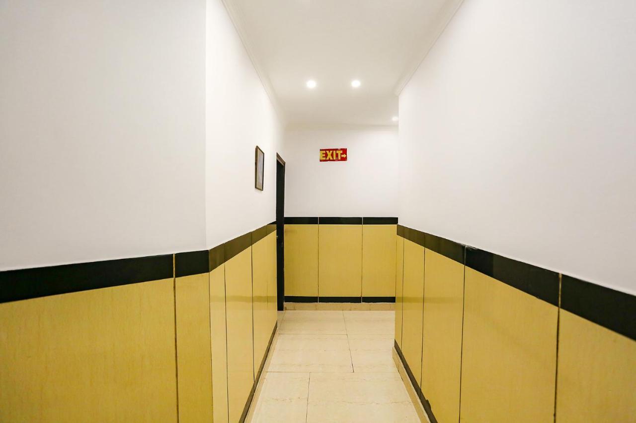 Fabexpress Lloyd House Hotel