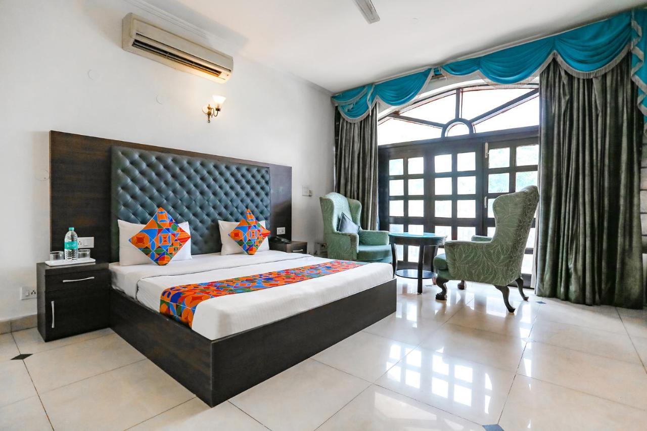 Fabexpress Lloyd House Hotel 3*