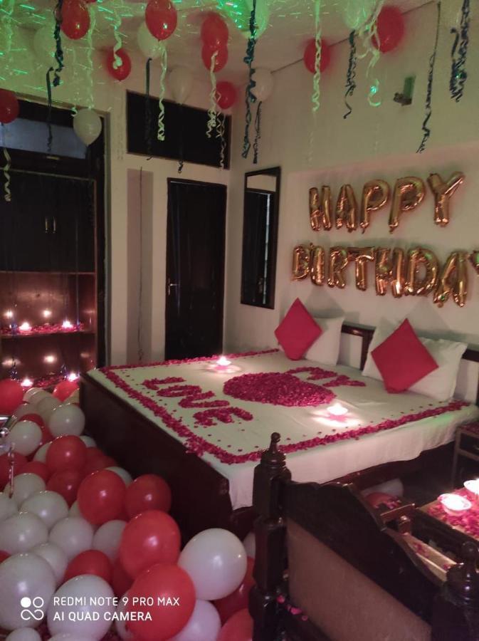 Ashu Hotel *