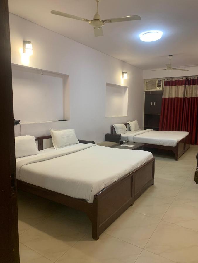 Ashu Hotel New Delhi