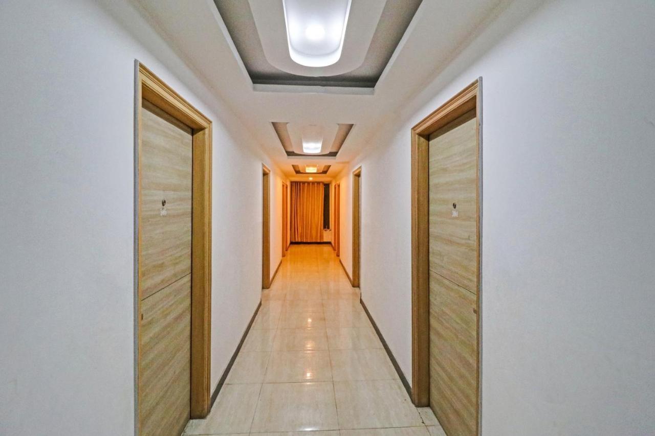 Oyo Townhouse 901 Prime Enclave Near Ambience Mall *