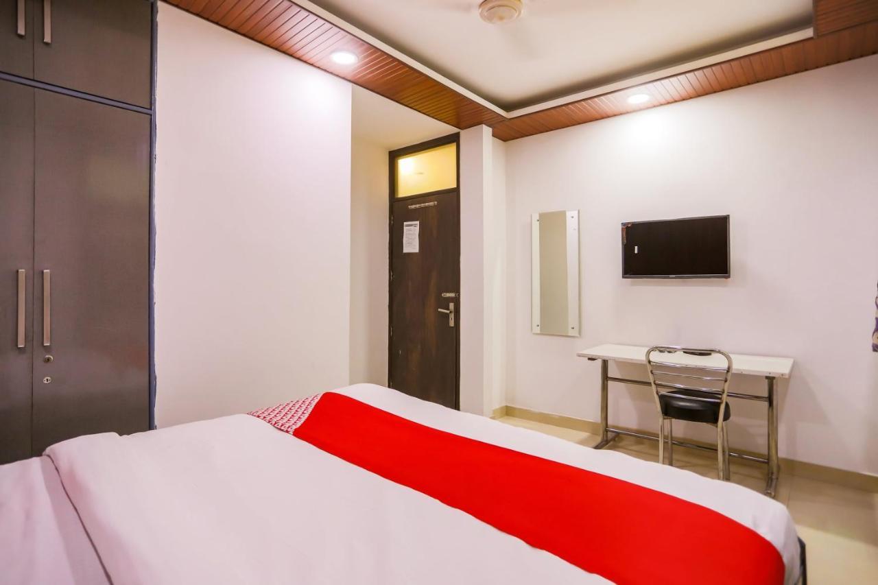 Oyo Jai Palace 3*