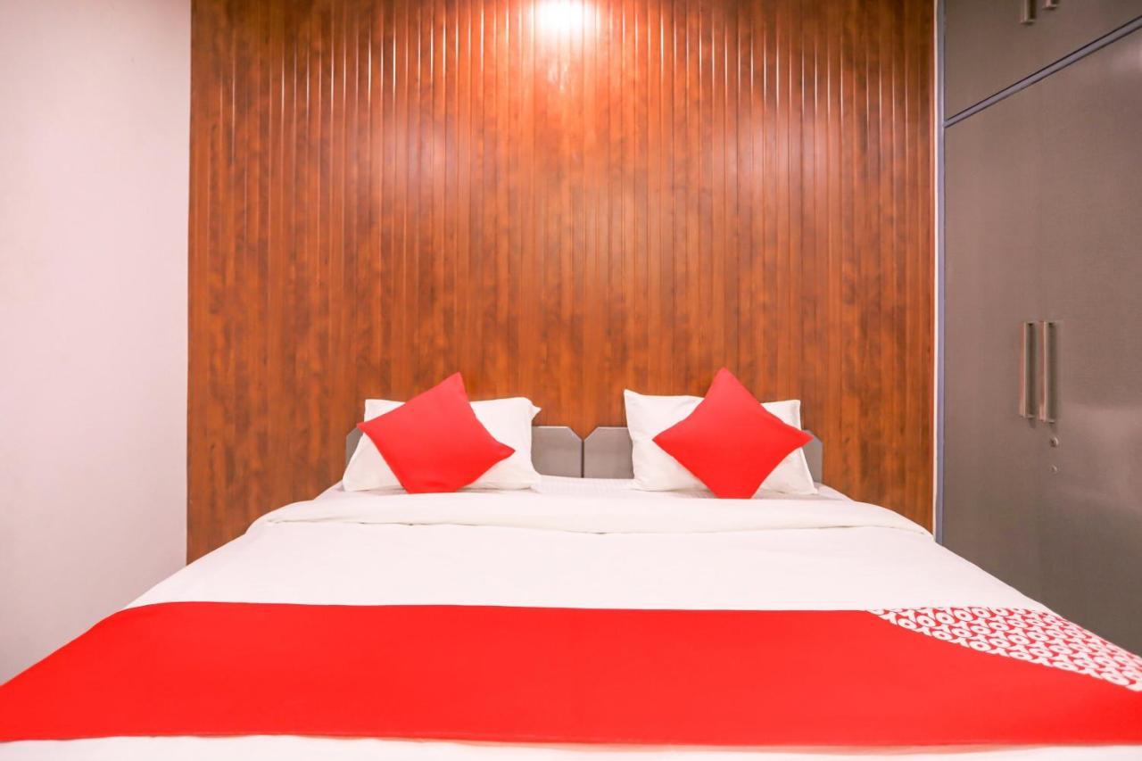 Oyo Jai Palace 3*