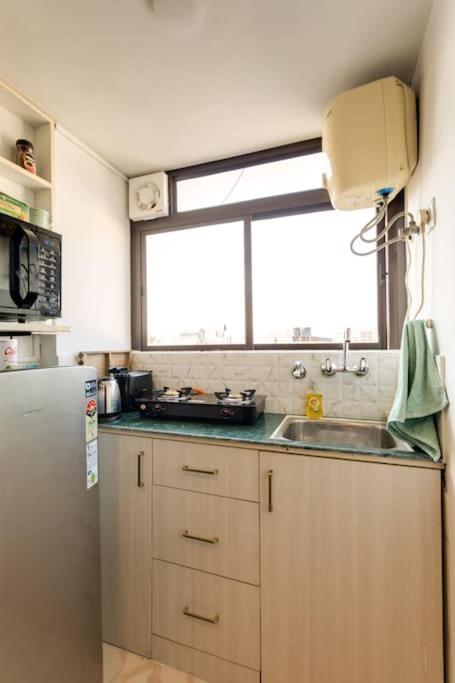 Holiday home Jacuzzi, Stunning1br ,terrace, Location New Delhi