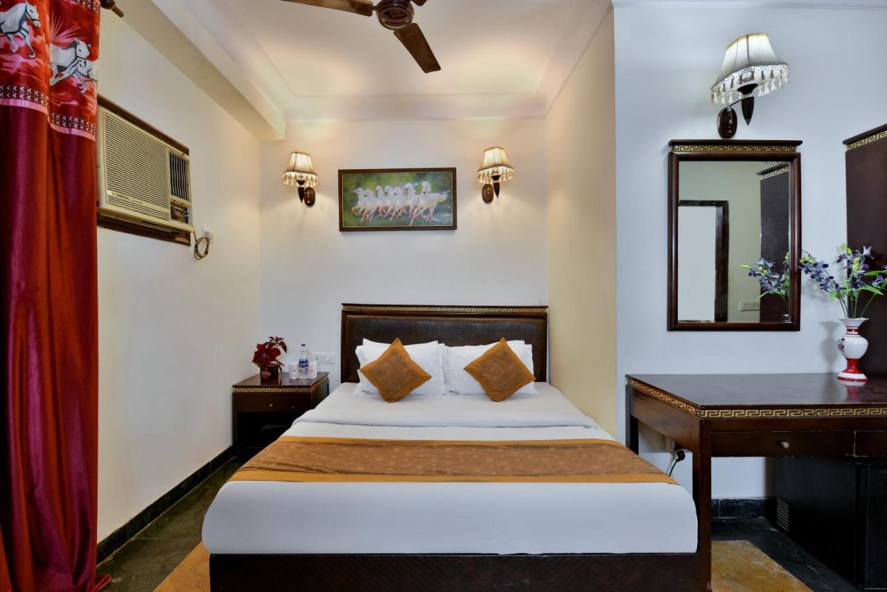 Hotel I & Revels Near Railway Station- By Ap Singh Nova Deli