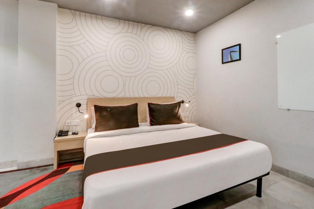 Oyo Townhouse 461 Grey House Near Nawada Metro Station