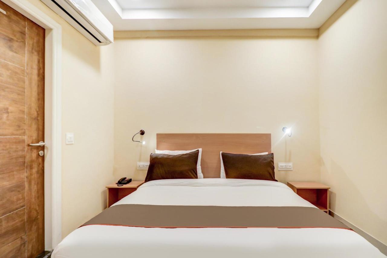Collection O Pulpehladpur Near Tughlakabad Station Metro Station Hotel 3*