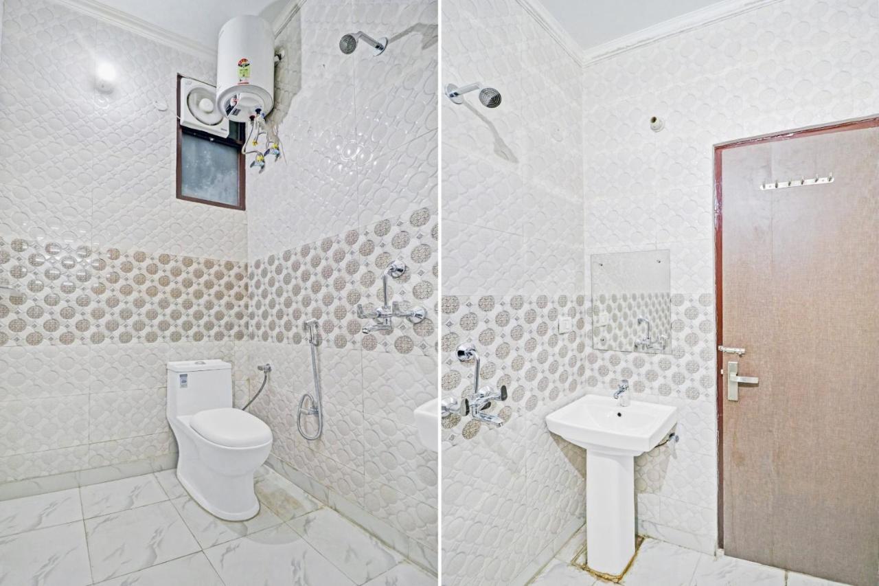 Capital O Saket Near Dlf Avenue Saket New Delhi