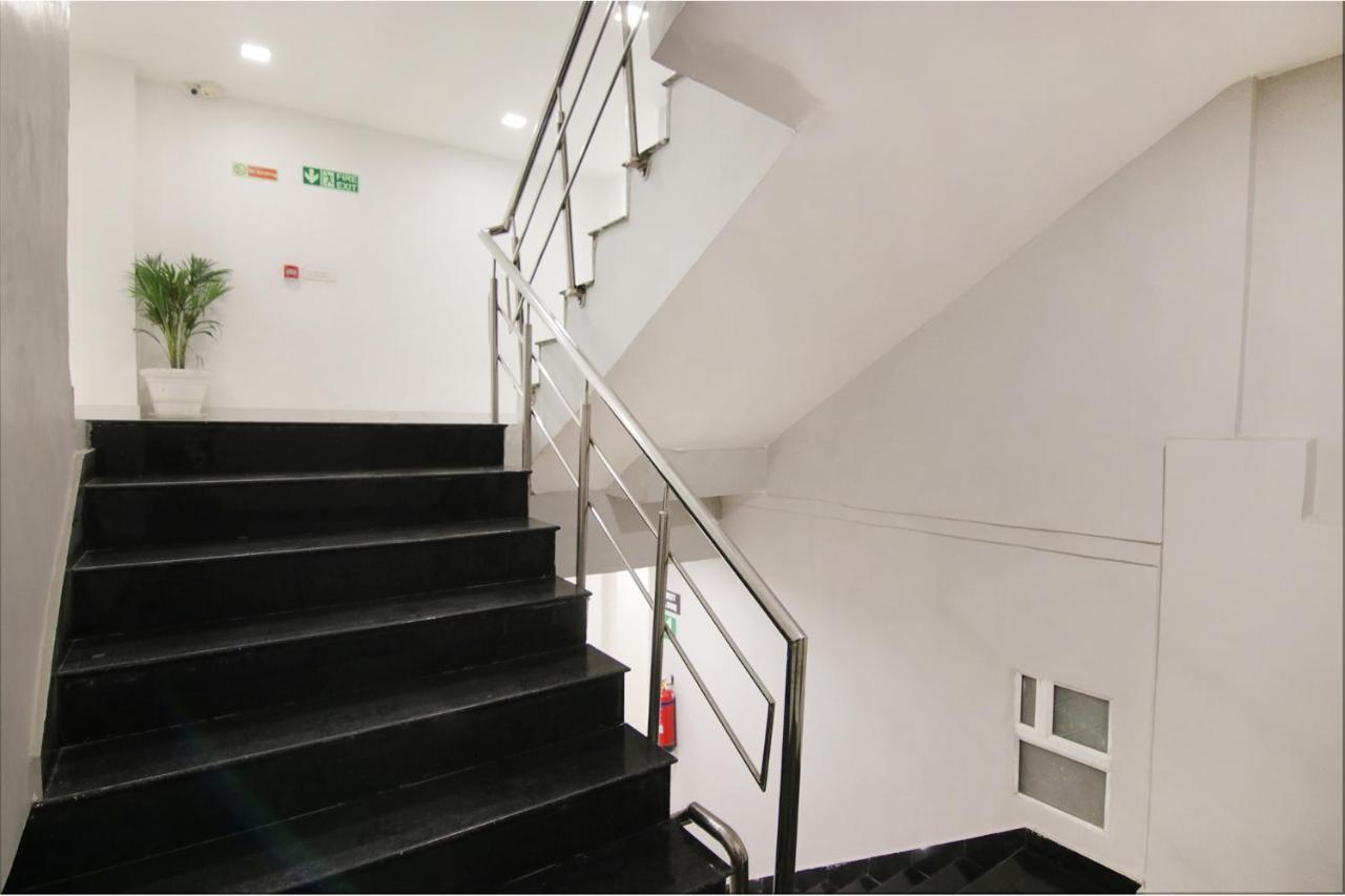 Fabhotel Chawla House Hotel