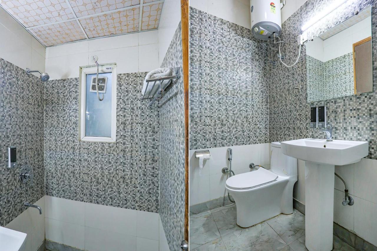 Fabhotel Silver Saffron Peera Garhi Hotel Nova Deli