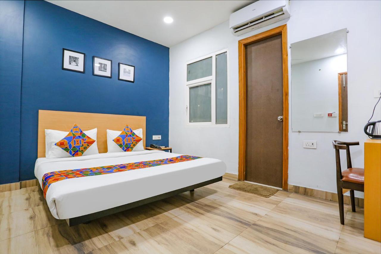 Fabhotel Silver Saffron Peera Garhi Hotel Nova Deli