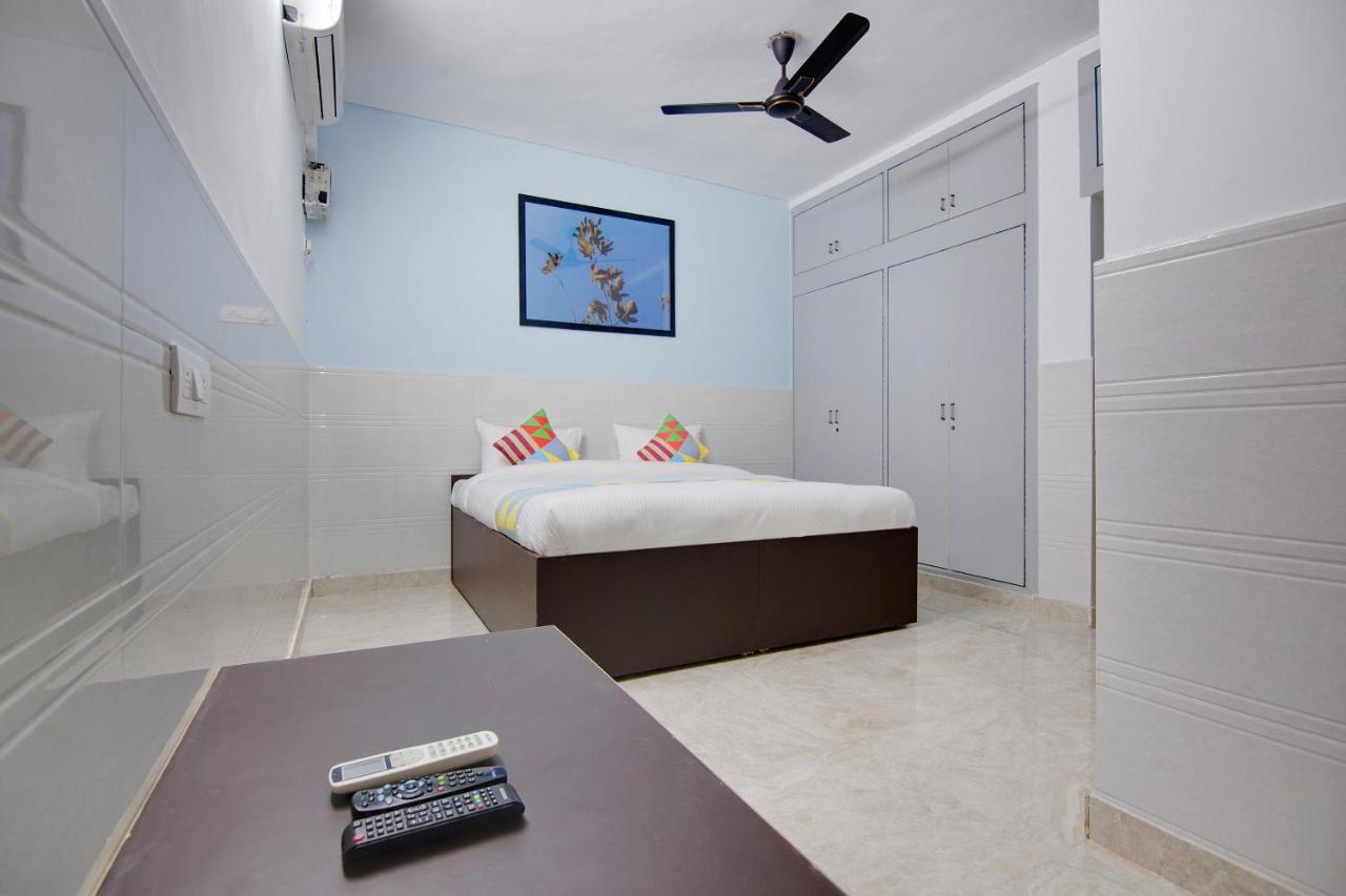 Oyo Elegant Studio Sarita Vihar Near Sarita Vihar Metro Station Apartment *
