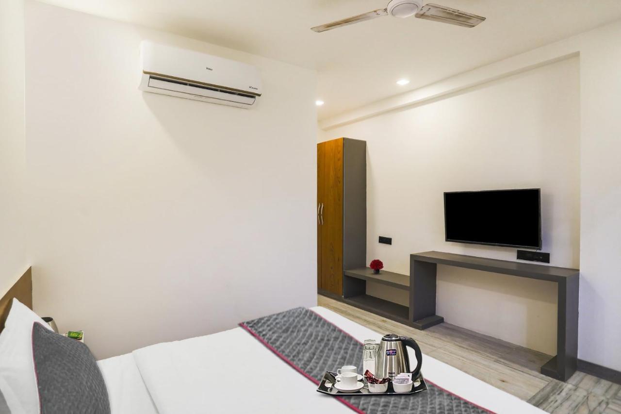 Townhouse 1142 Skyline 18 Near Palam Metro Station 3* New Delhi