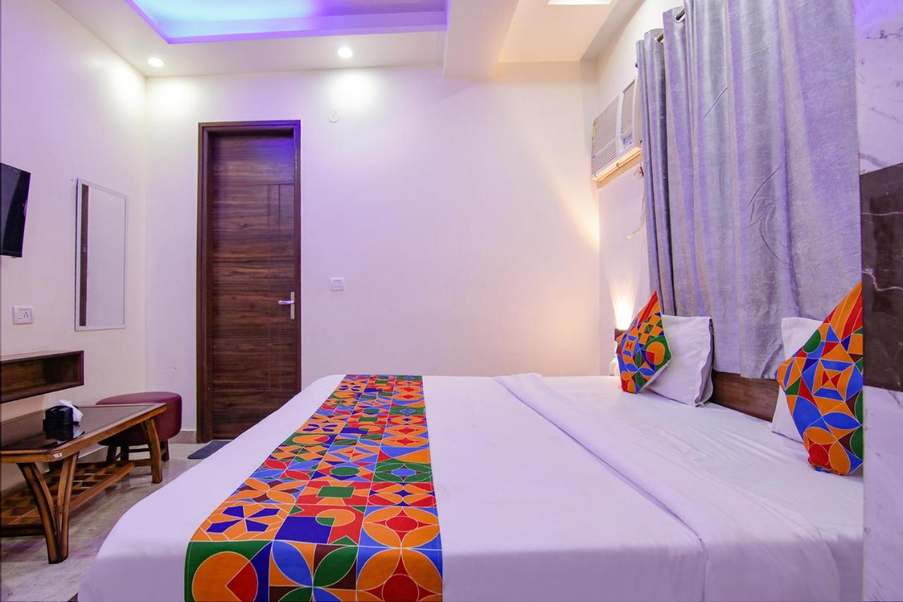 Hotel Fabexpress Waypoint