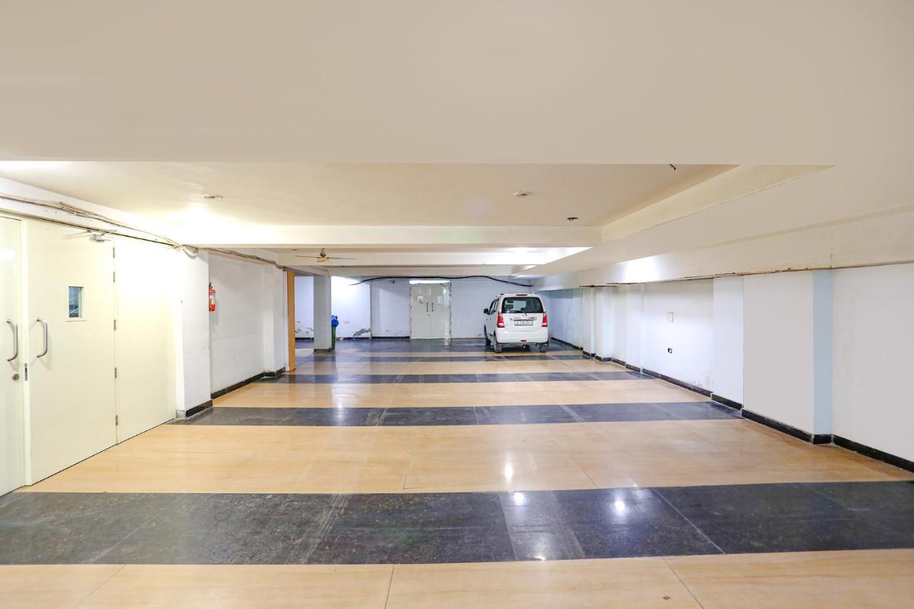 Fabhotel Silver Saffron Peera Garhi 3*