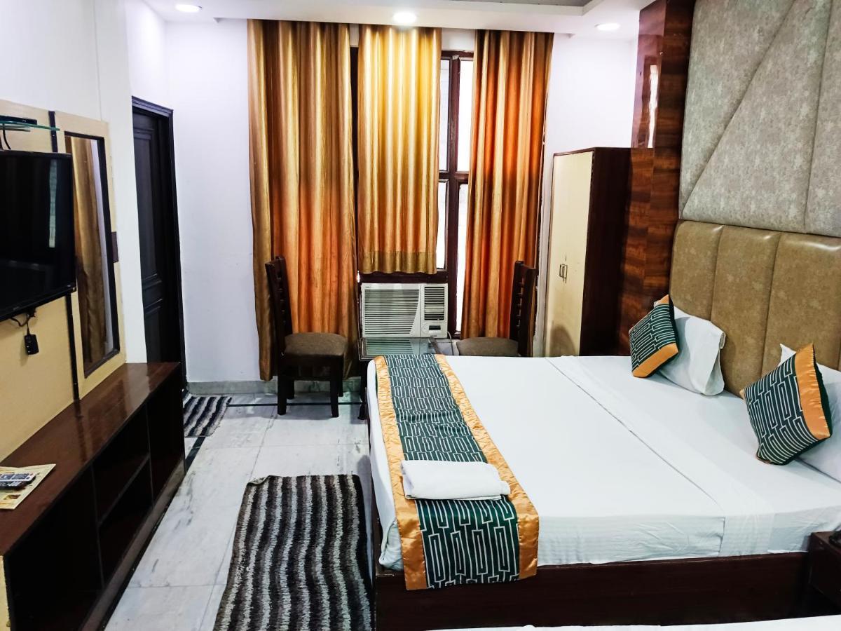 Hotel Krone Near Igi Airport Delhi 4*