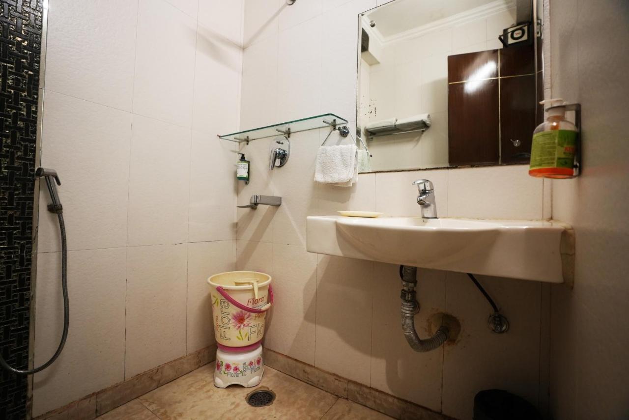 S & B East - Patel Nagar Hotel