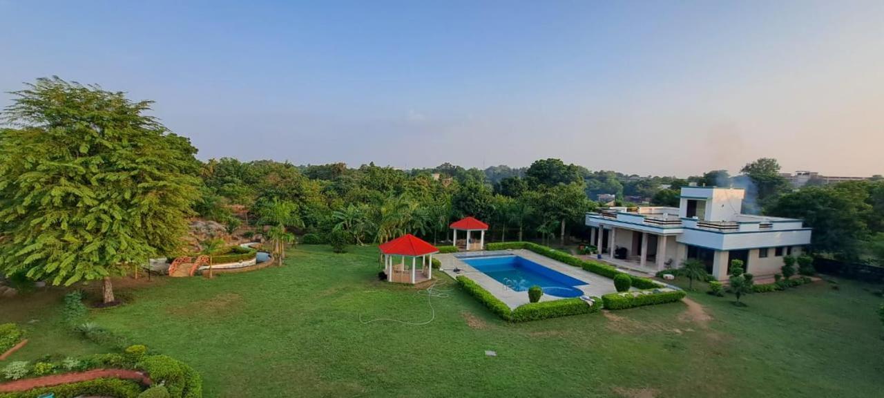 Alankar Villa *