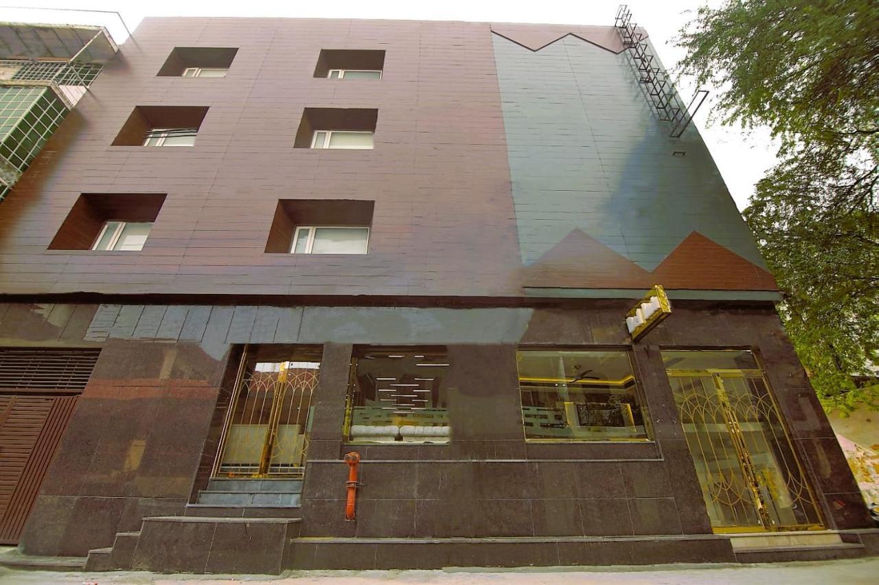 Hotel Del Near Igi Airport