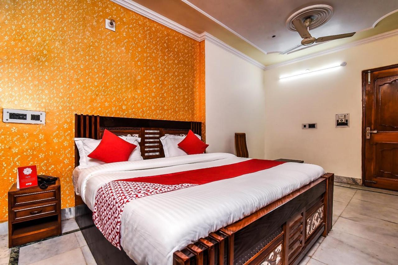 Hotel Oyo Forever Banquet & 3*
