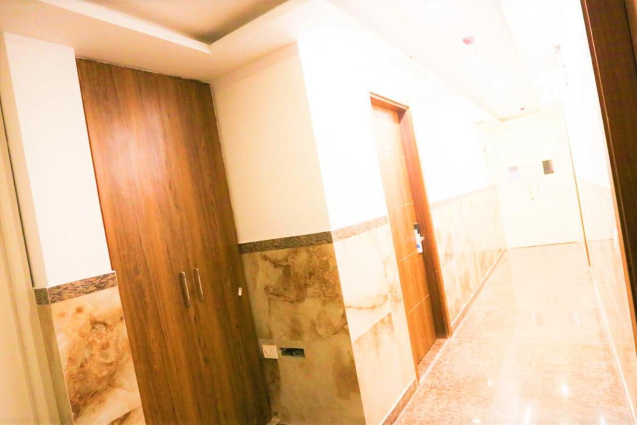 Hotel Galaxy Near Delhi Airport Nova Deli