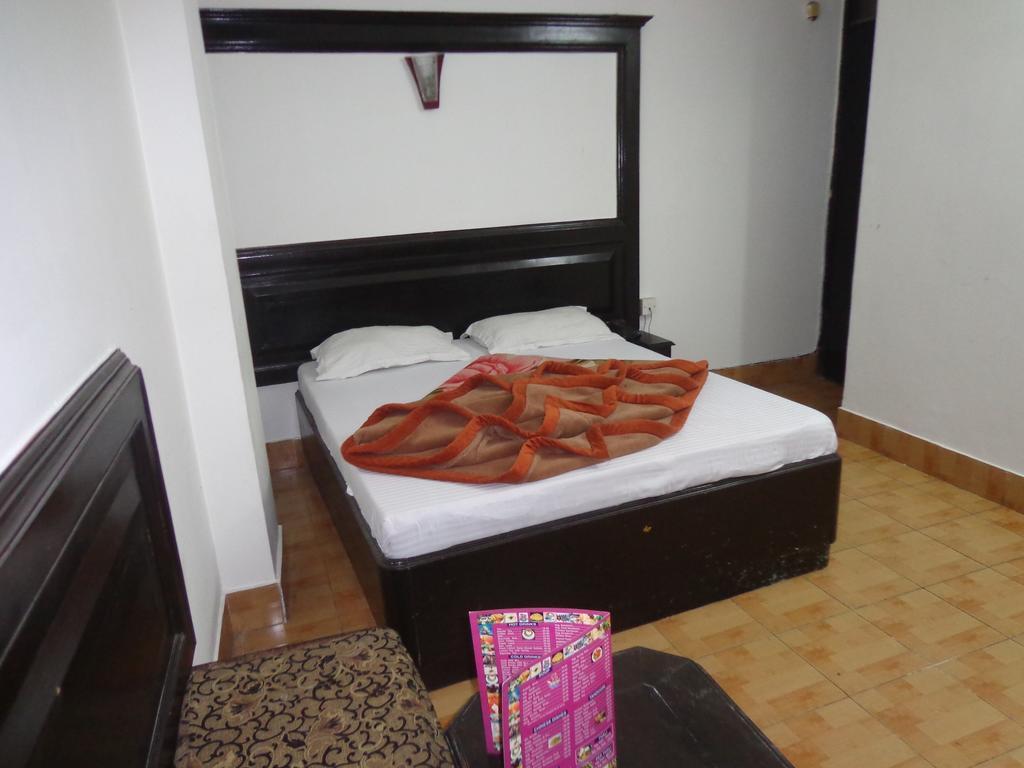 Hotel Flagship Hotel International Neelam Suites Near Jama Masjid