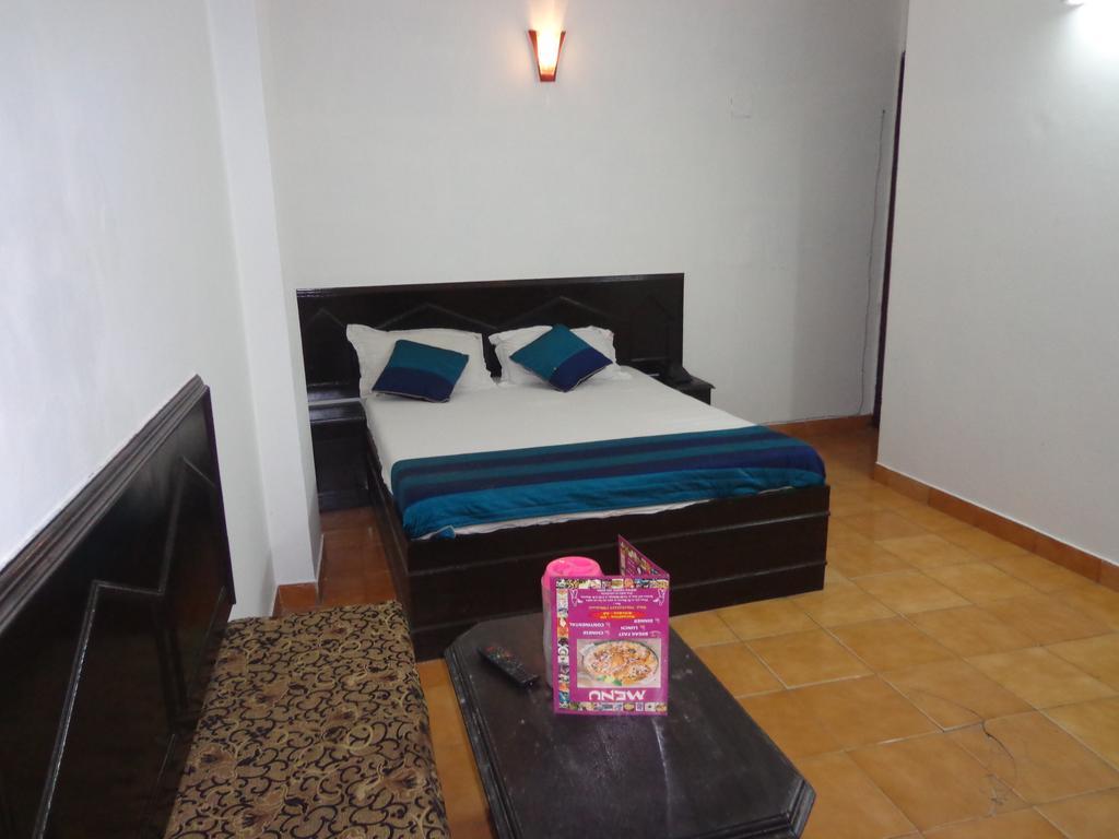 Flagship Hotel International Neelam Suites Near Jama Masjid Hotel