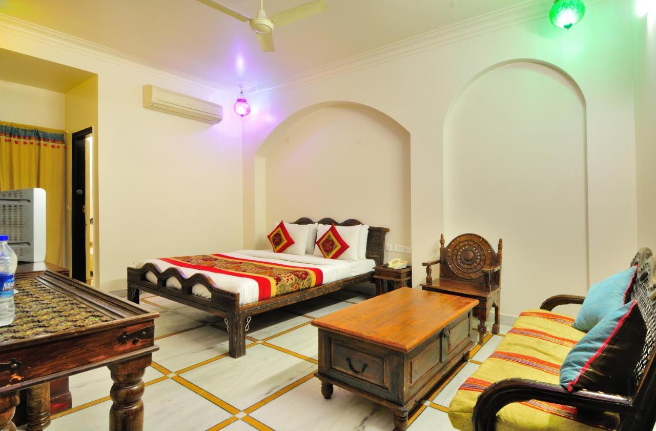 Jyoti Mahal - A Heritage - New Delhi