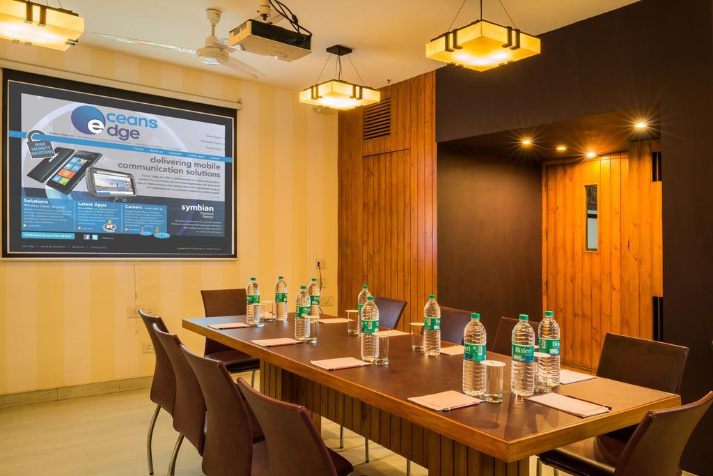 Home@f37 Kailash Colony Metro 3* New Delhi