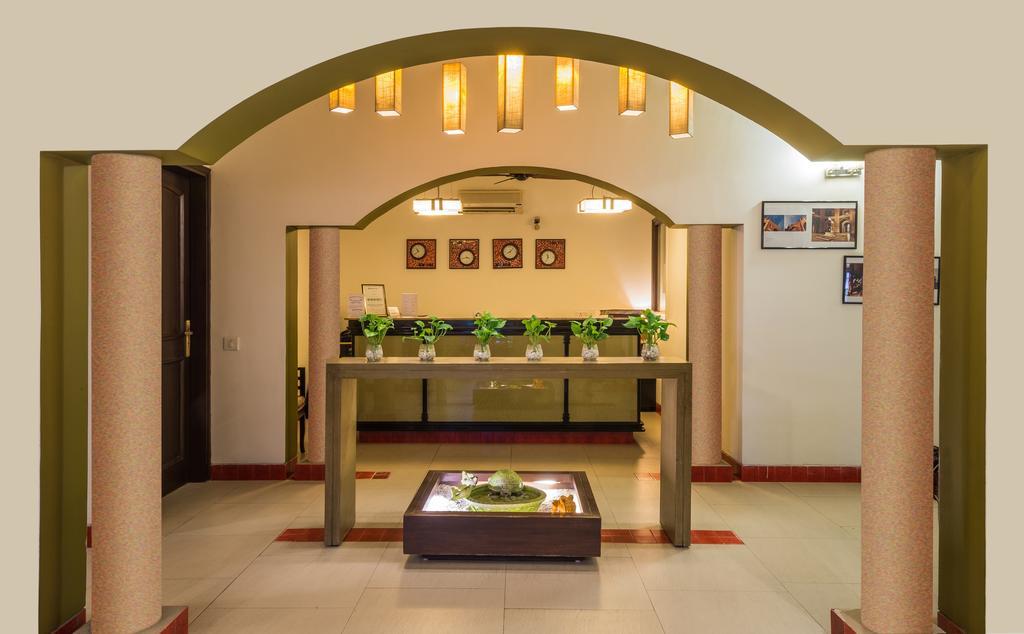 Home@f37 Kailash Colony Metro Hotel New Delhi