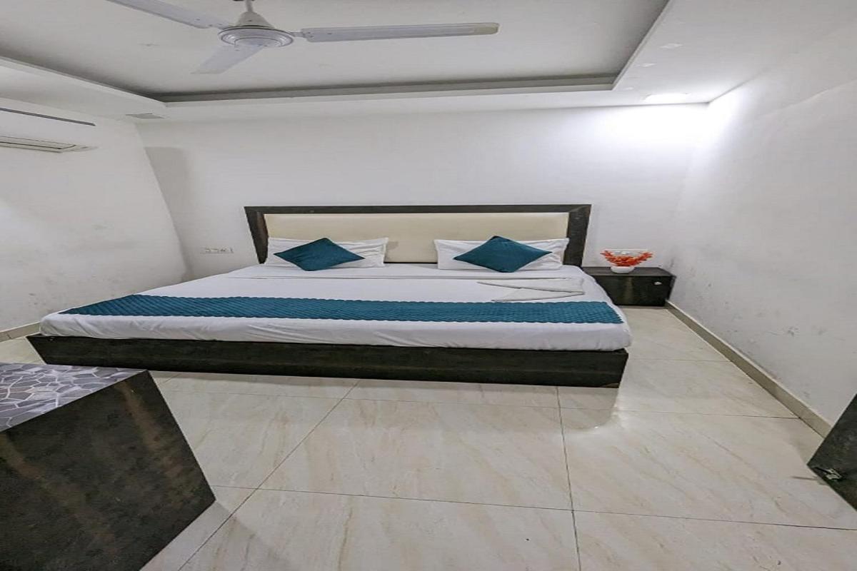 The Arrow - Greater Kailash 3* New Delhi