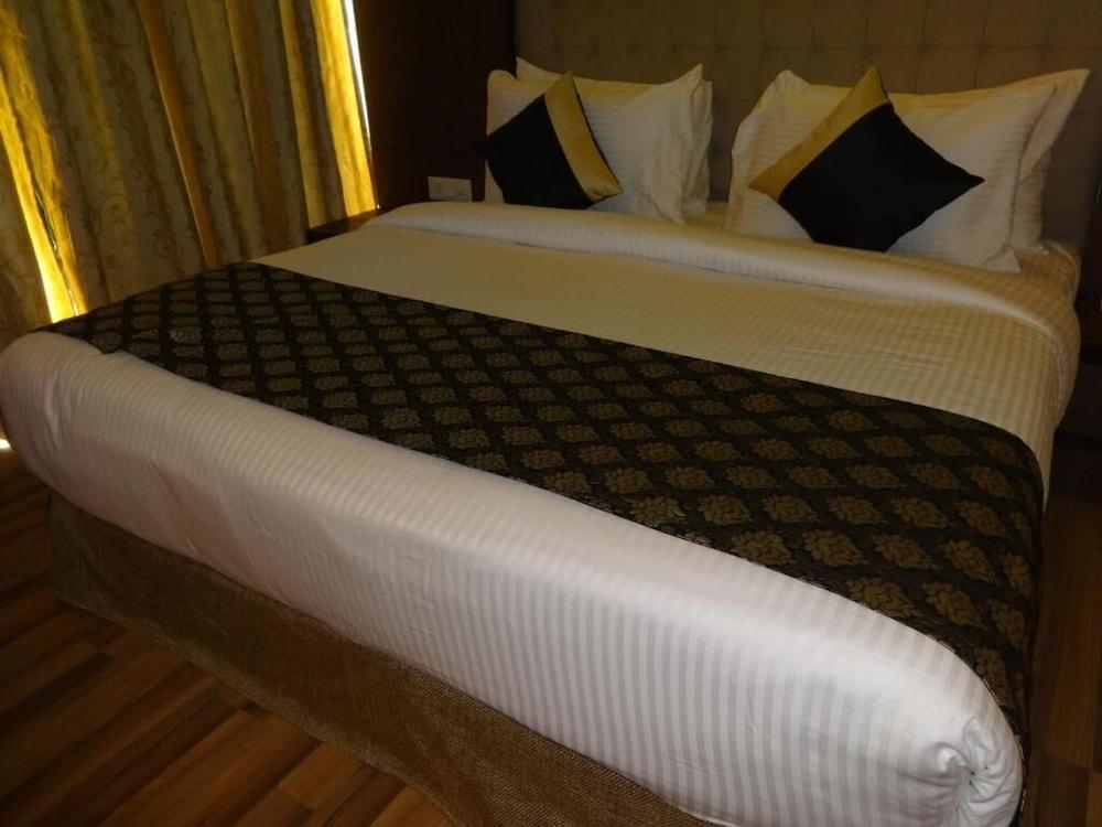The Pamposh Hotel New Delhi