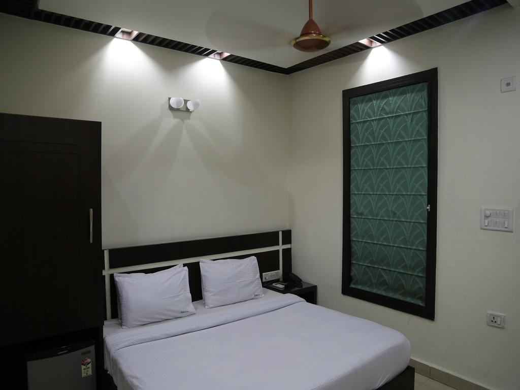 Aira Xing New Delhi