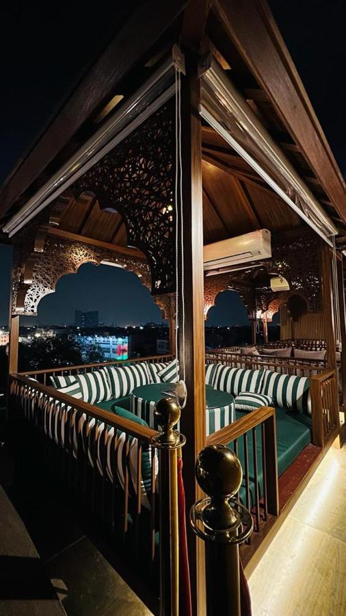 Hotel Aiwan-e-shahi 3*