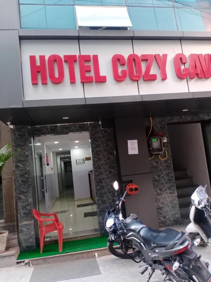 Hotel Cozy Cave Near Igi Airport Delhi Nova Deli