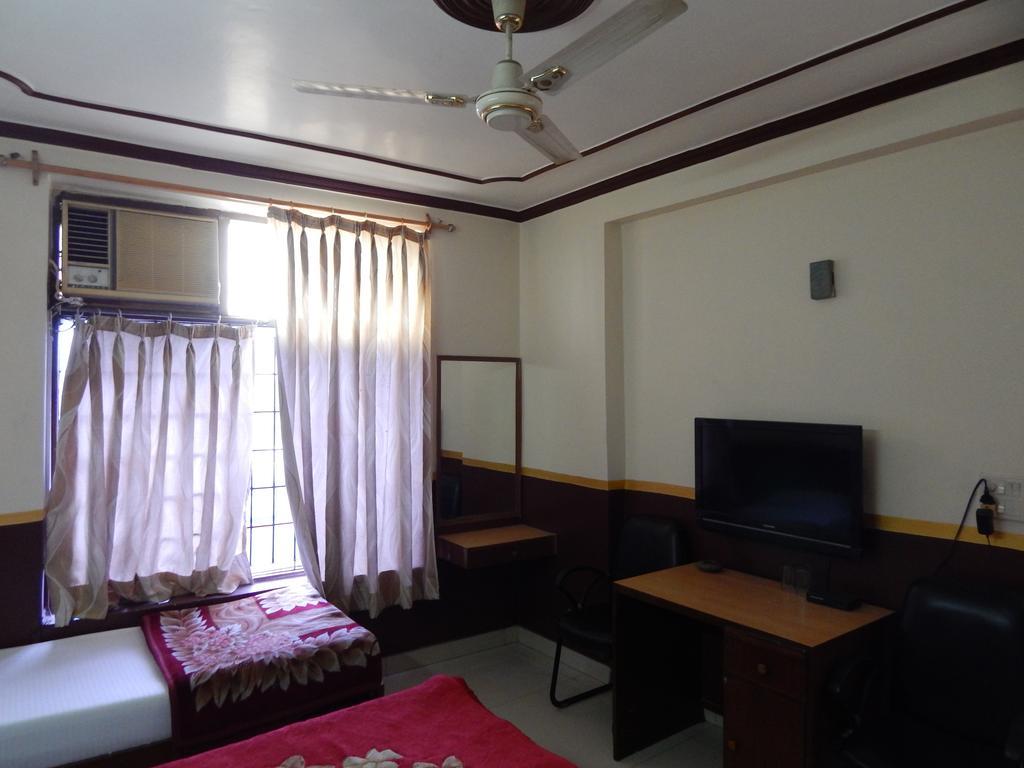 Airport Paradise International Hotel