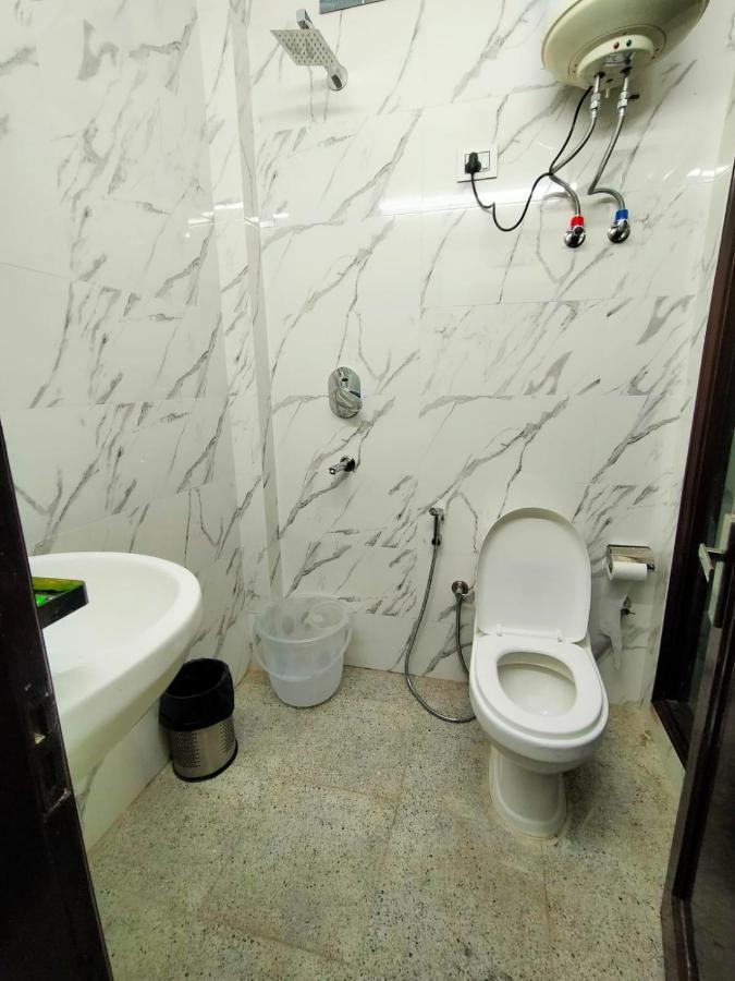 Jpm - East Of Kailash Hotel