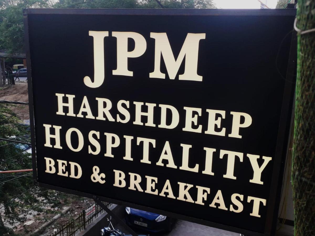 Jpm - East Of Kailash 3*