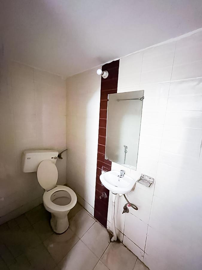 Blu Lagoon - Malviya Nagar Hotel