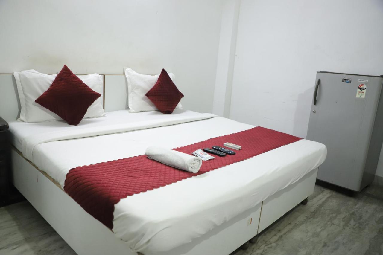 Hotel The Arrow - Greater Kailash