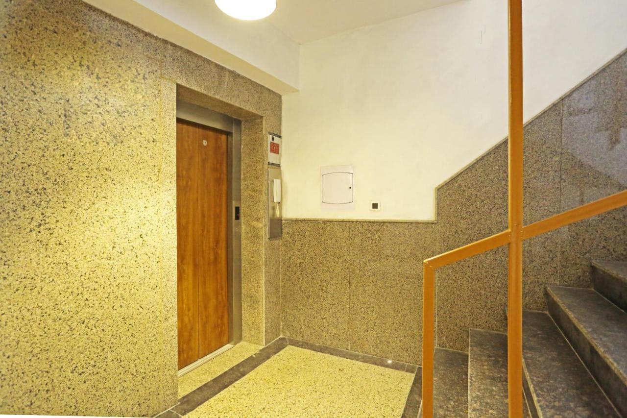 Hotel Gl Near Delhi Airport